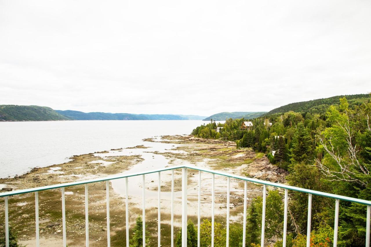 Hotel Auberge de la Rivière Saguenay à La Baie Extérieur photo