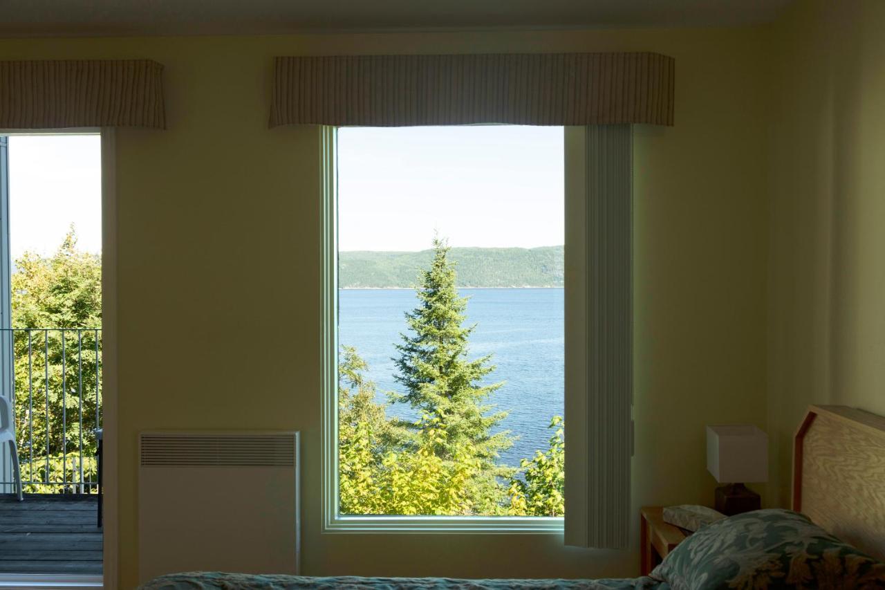 Hotel Auberge de la Rivière Saguenay à La Baie Extérieur photo