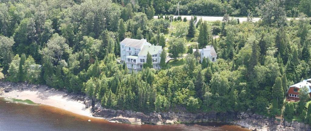 Hotel Auberge de la Rivière Saguenay à La Baie Extérieur photo